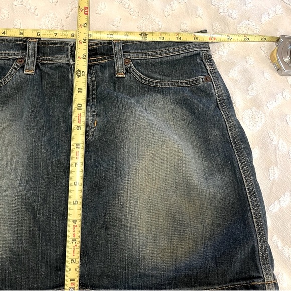 Gap Faded Distressed Denim Mini Skirt Sz 8 - Picture 3 of 5